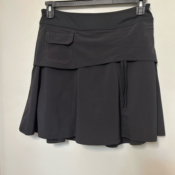 Athleta Pants - Athleta Black Pleated Wherever Skirt Skort Pocket Tennis Golf Workout Women’s‎ 6